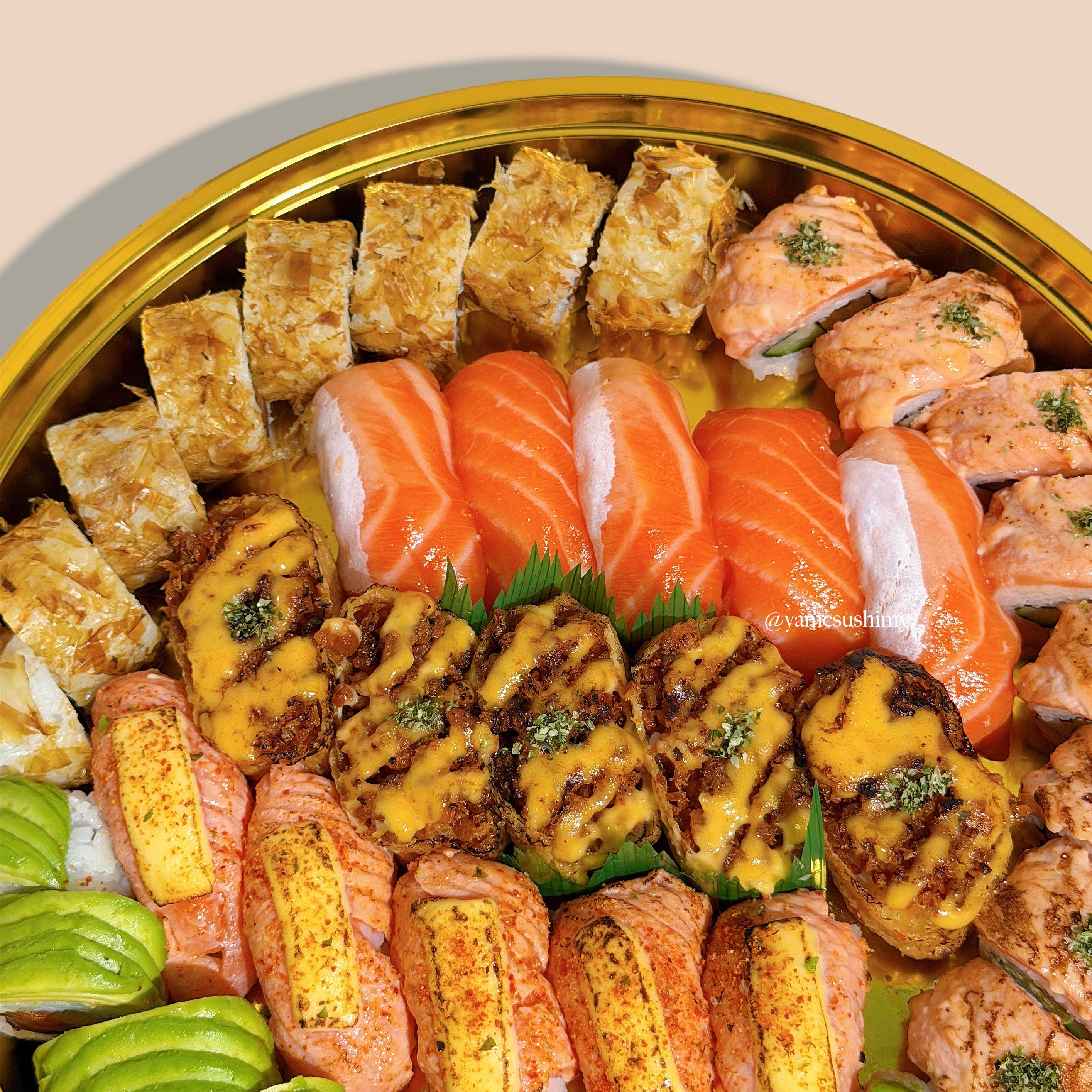 Golden Sushi Platter 7